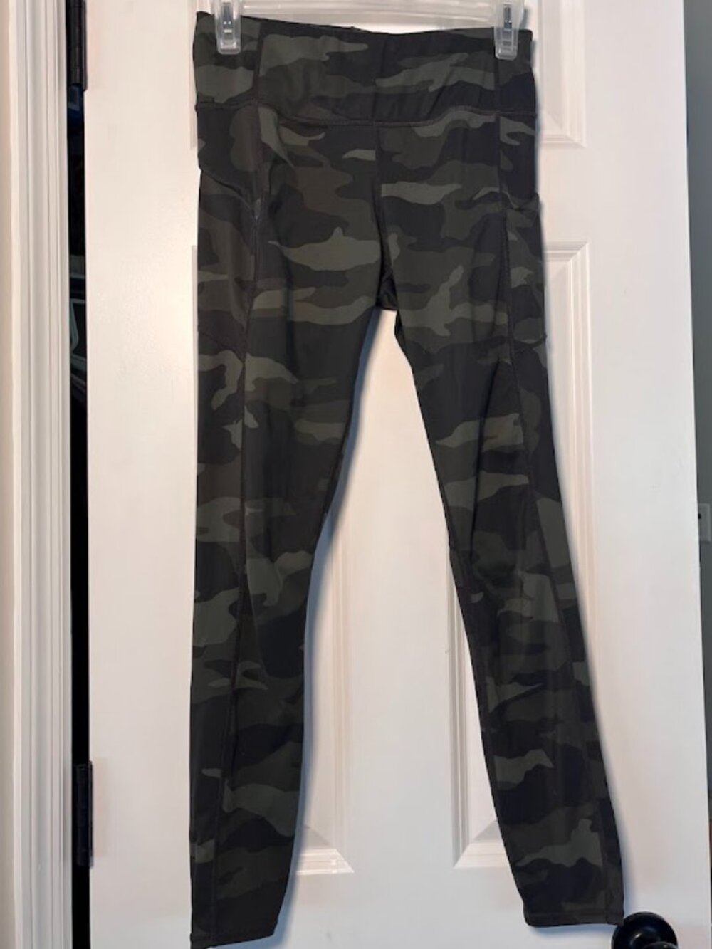 Athleta Camo High Rise Athletic Leggings